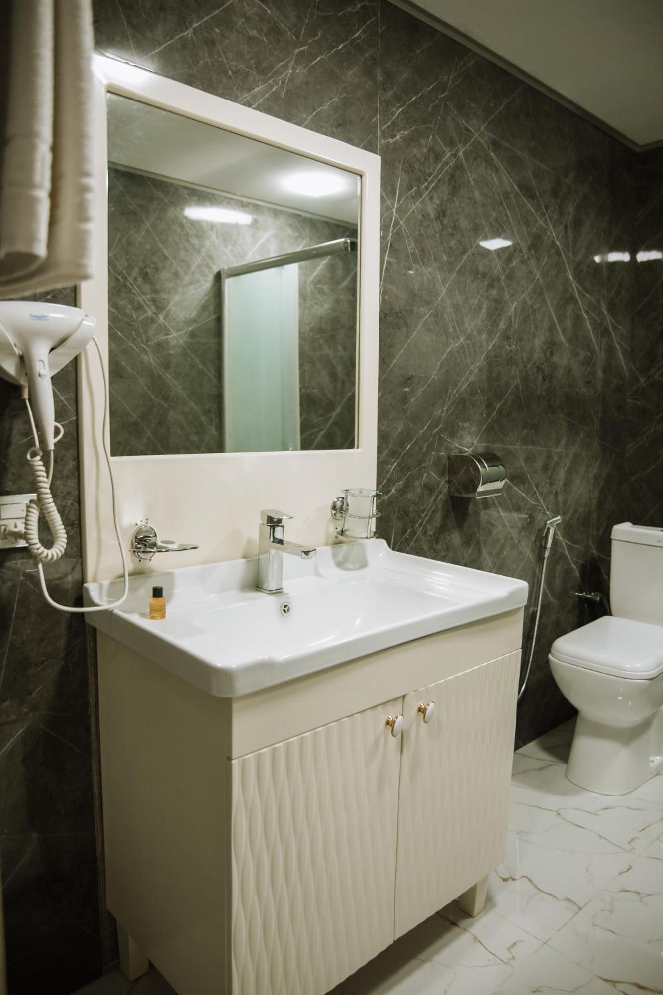 Address Hotel Baku Kültér fotó